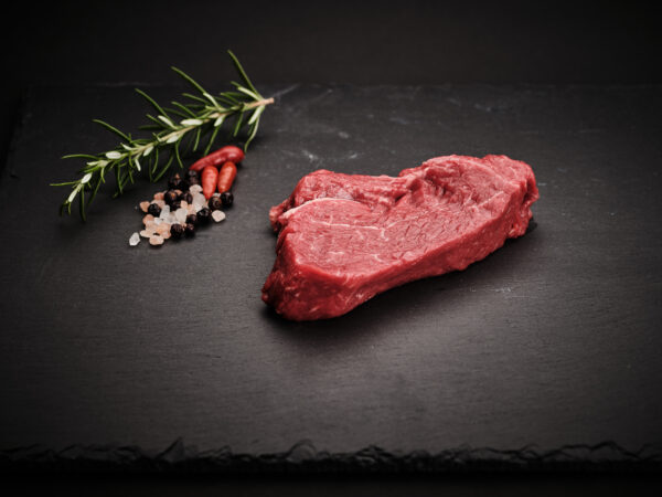 bio-angus-hueferl-steak